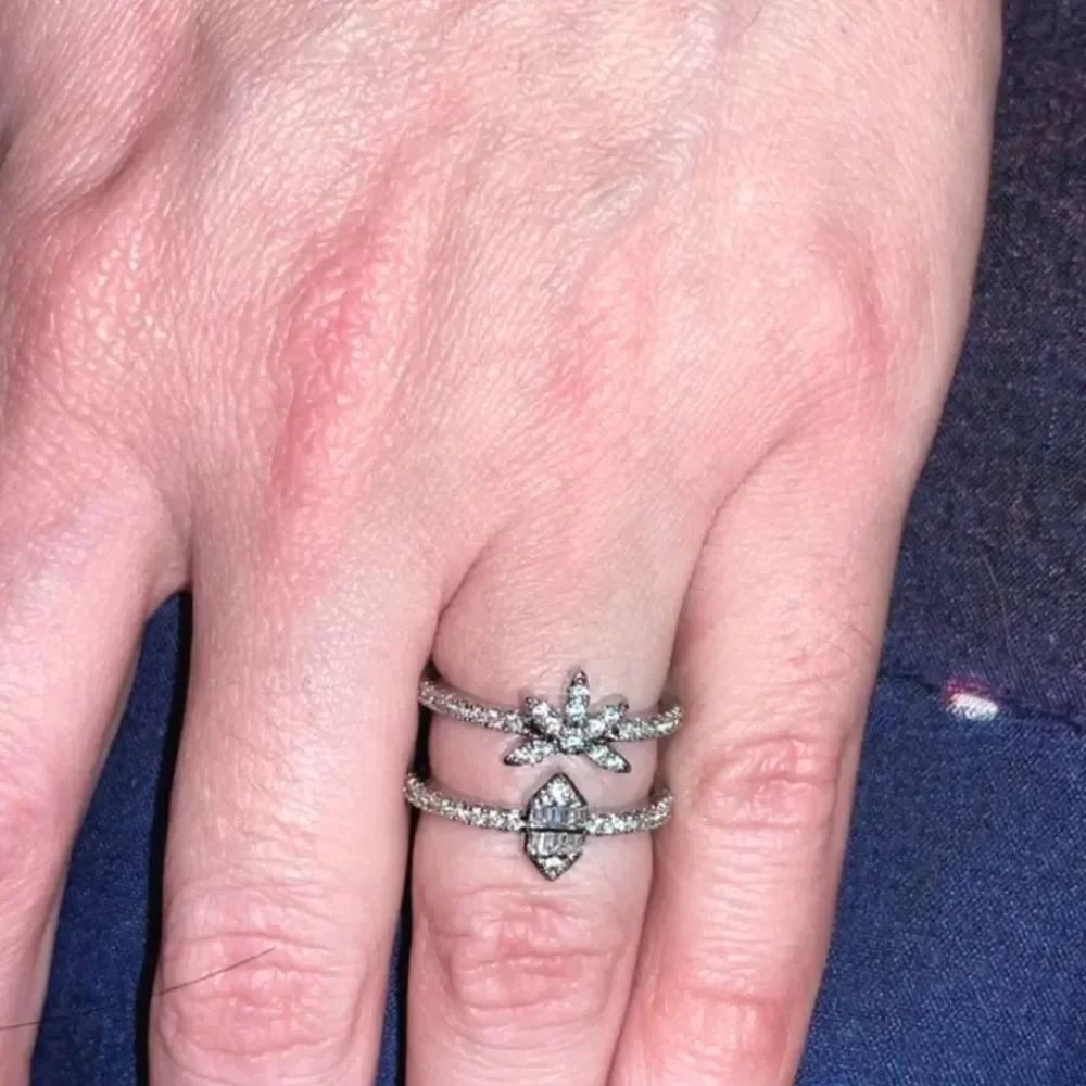 Ladies Sterling Silver diamond ring